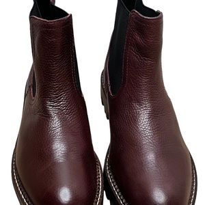 Caslon Miller Boots in burgundy red in 4 1/2